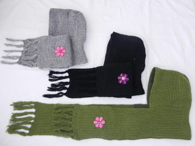 Bargain quality clearance of Wool hats ,hats & scarf and Jumpers.
