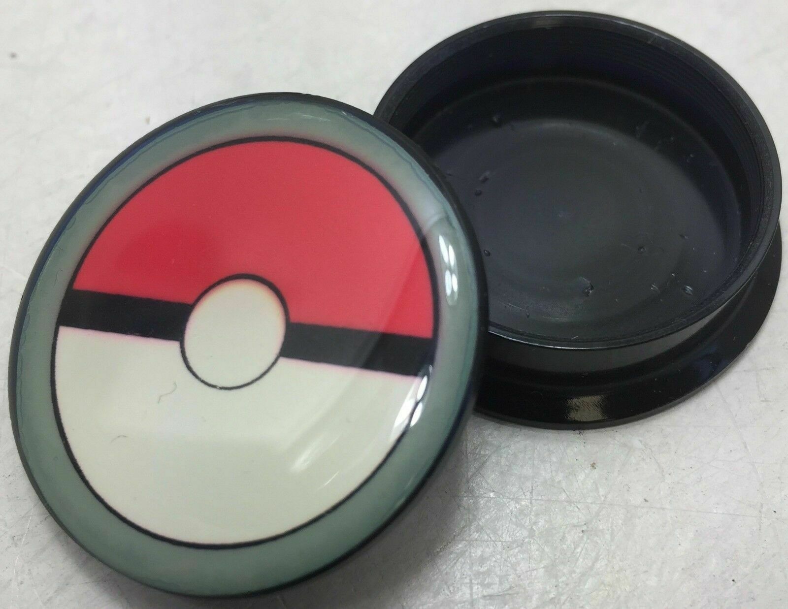 Wholesale Joblot Of 200 Pokemon Pokeball Screw Fit Ear Plug Earrings Sizes 4-26mm