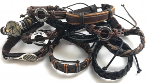 Wholesale Joblot Of 20 Mixed Mens Leather Bracelets In Mixed Designs