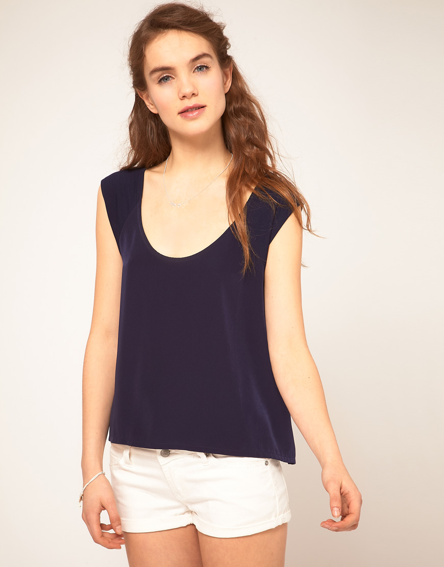 10 x Large Online Retailer Top With Woven Front and Cut Out Back Navy Blue Stunning Bnwt - NEW
