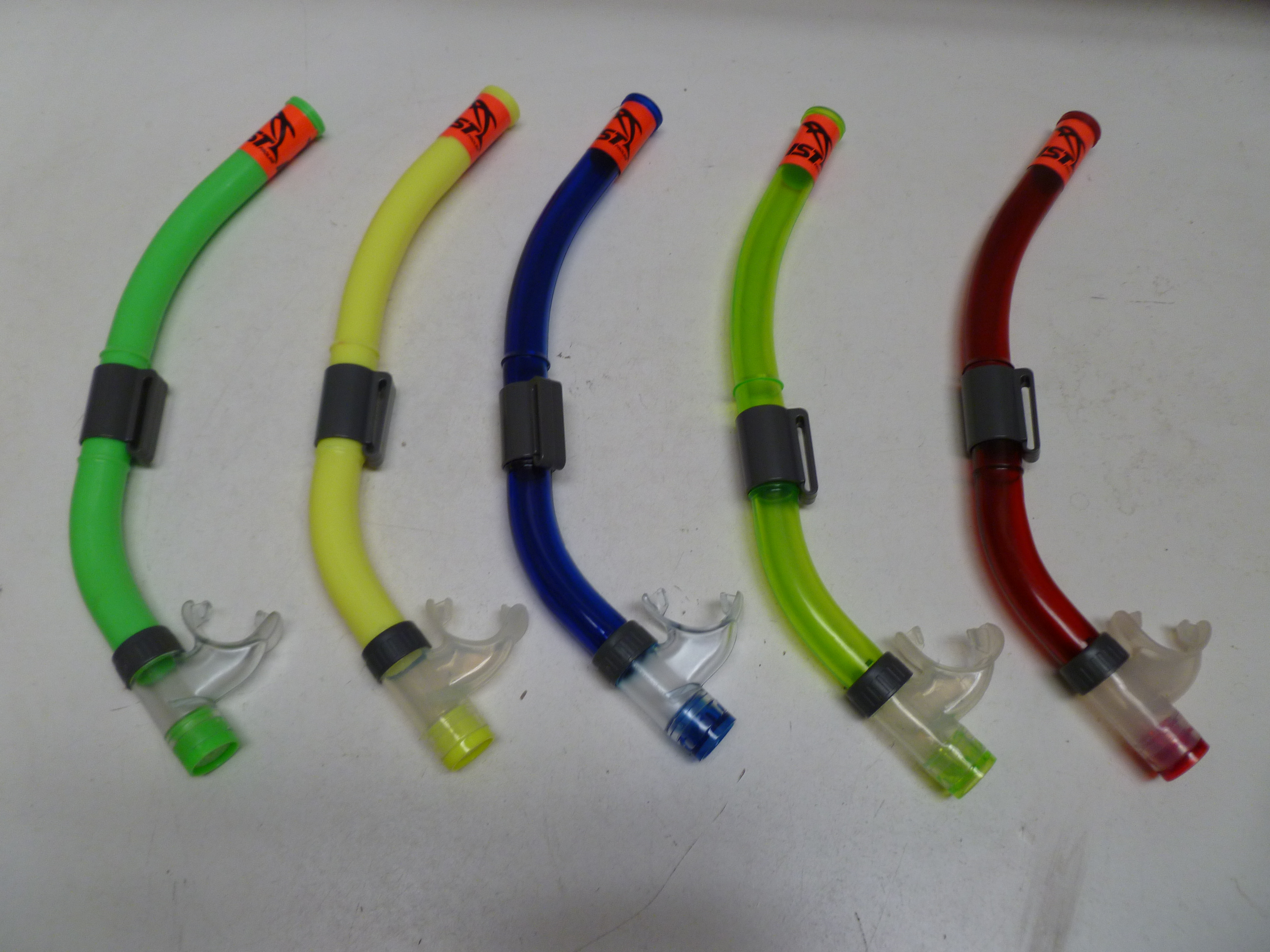 19 x IST SN7 Snorkel Kids / Junior Snorkel - Choice of Colours - New