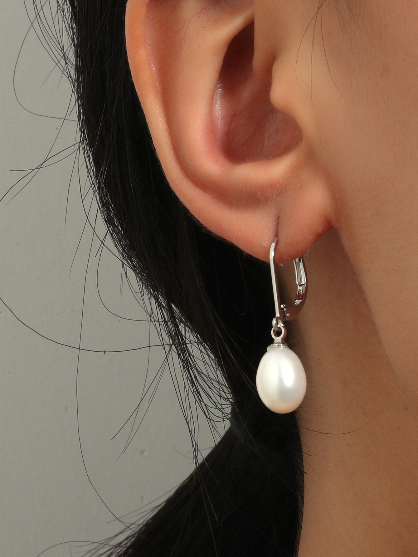 20pc White Freshwater Pearl Drop Earrings I GCJ236- -Gold/Silver