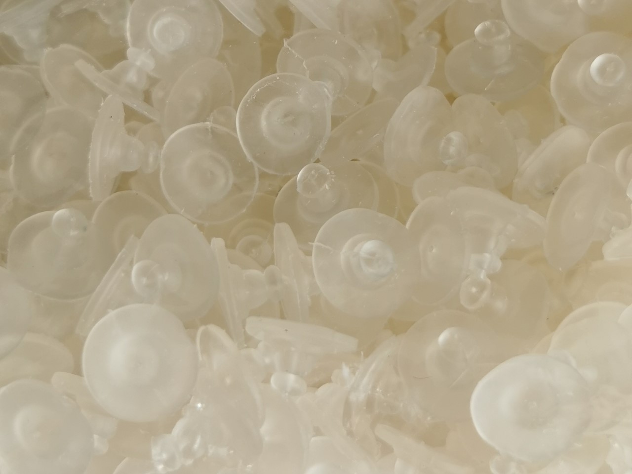 Wholesale Joblot of 2000 Clear Silicone Bullet Clutch Ear Backs