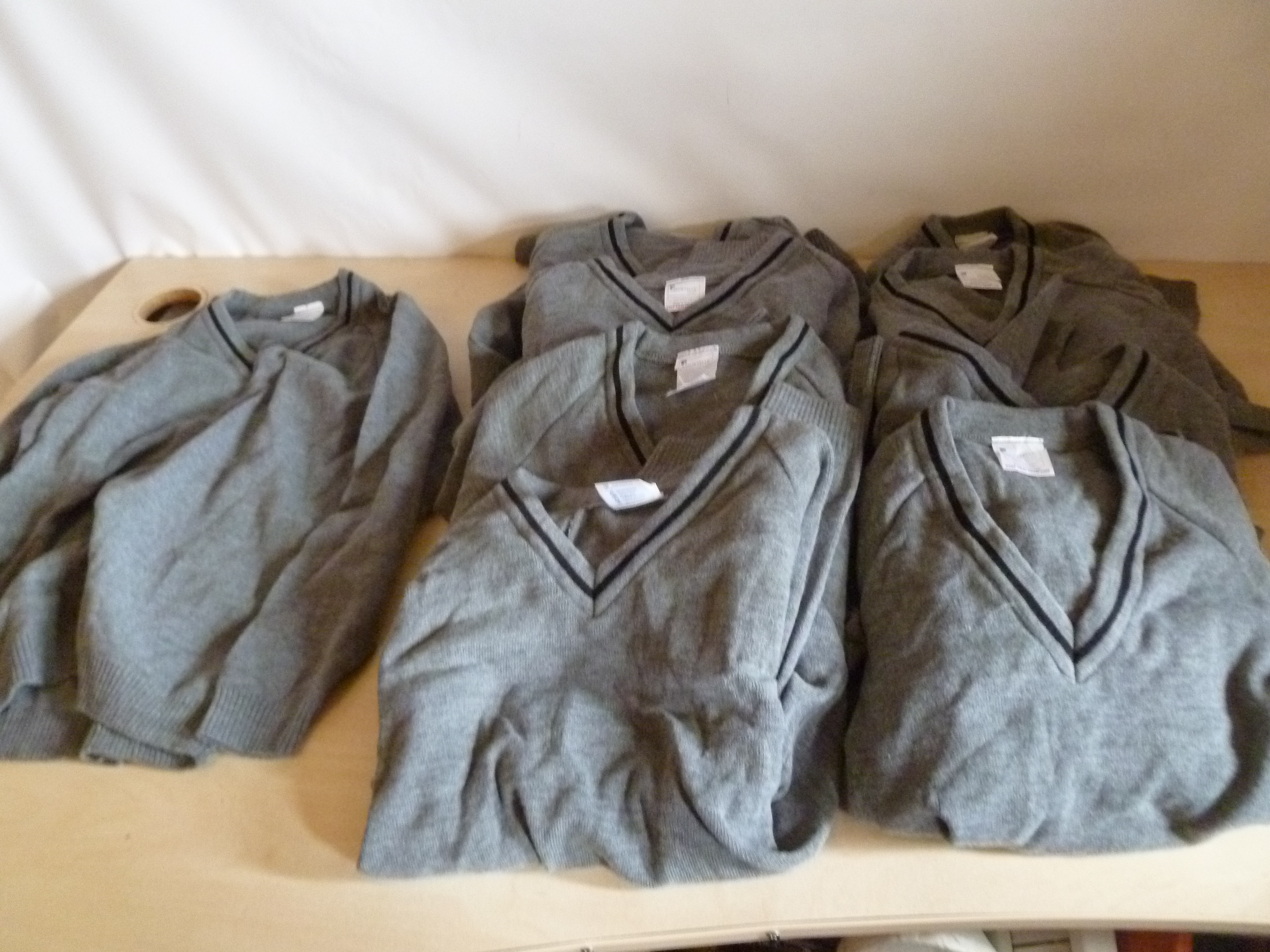 Ex-Chain Store School Uniforms All New Uniform 9 x Jumpers Grey New - Lot 3