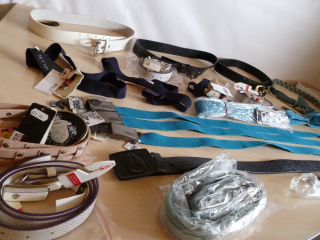 23 x New branded belts Ex Surf Shop Stock - great selection  Mixed Brands