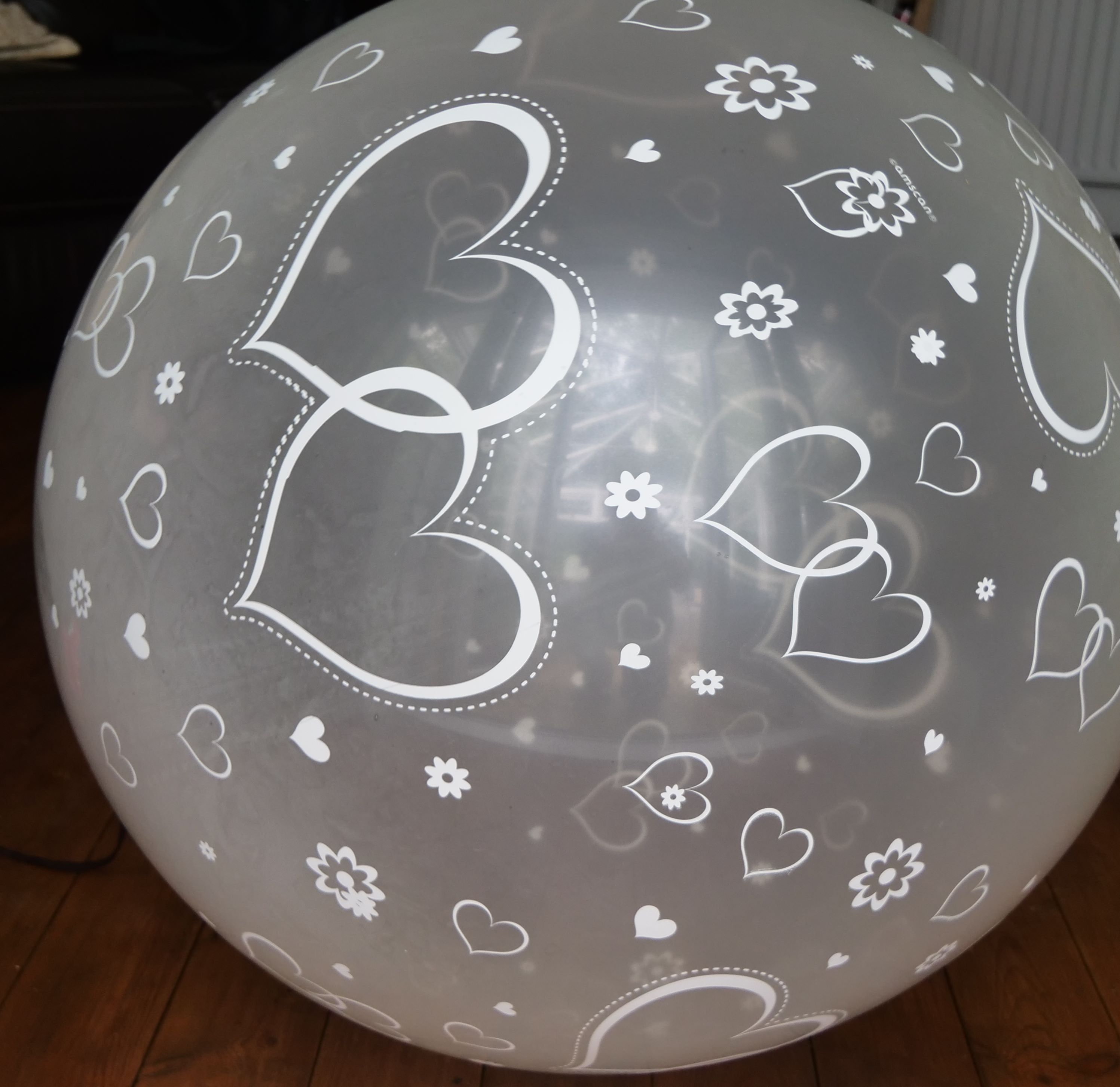 100 x Giant 3ft Round Balloons. Amscan latex Biodegradable 4 designs