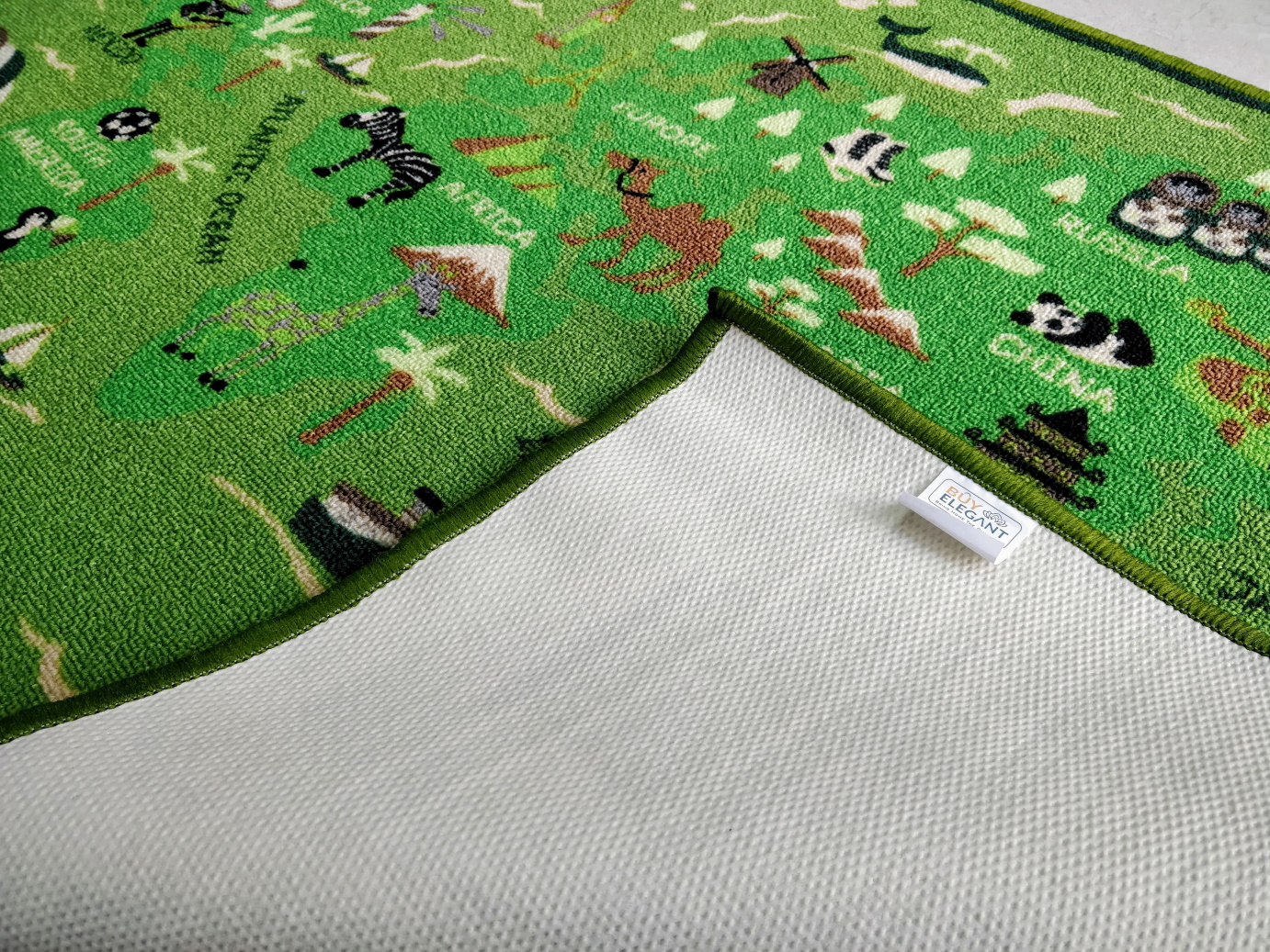 Little Animal World Map Green Polyester Area Rug for Children Room 150 x 80 cm