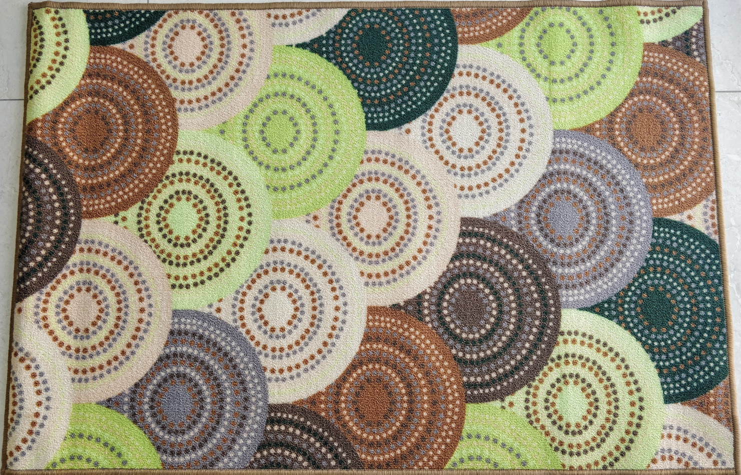 Knitted Green Print Non Slip Polyester Area Rugs / Carpet for any floor types - 150 x 80 cms