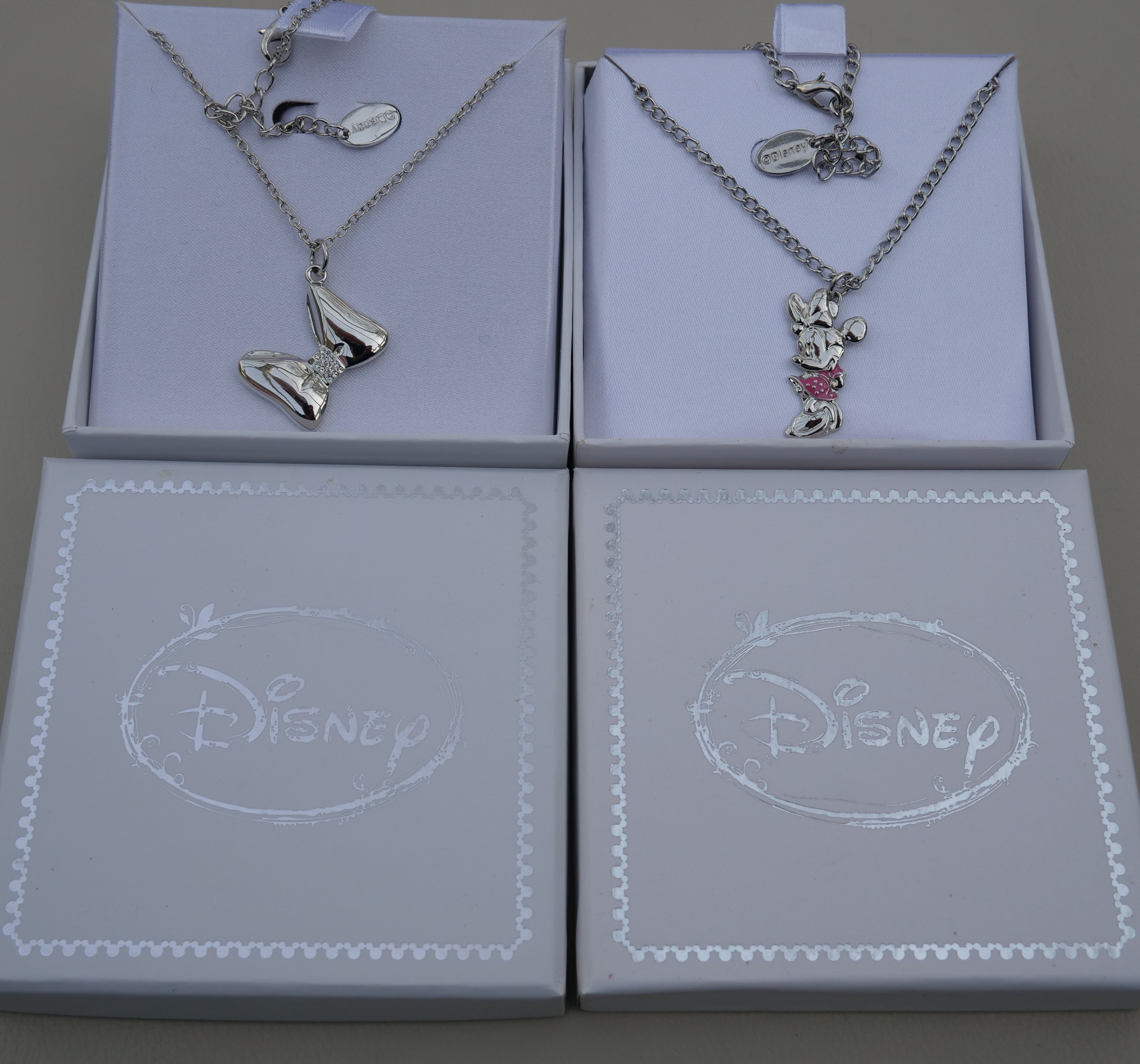 25 x Genuine Disney Minnie Mouse Pendants in 2 designs RRP £529.75