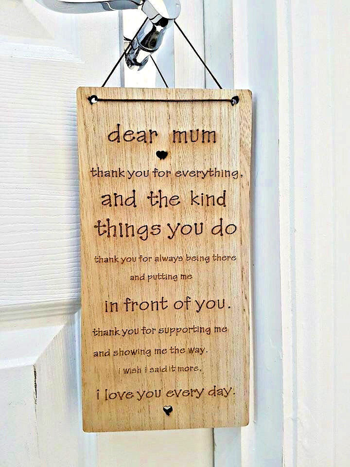 Mum Hanging Wooden Plaque x 25