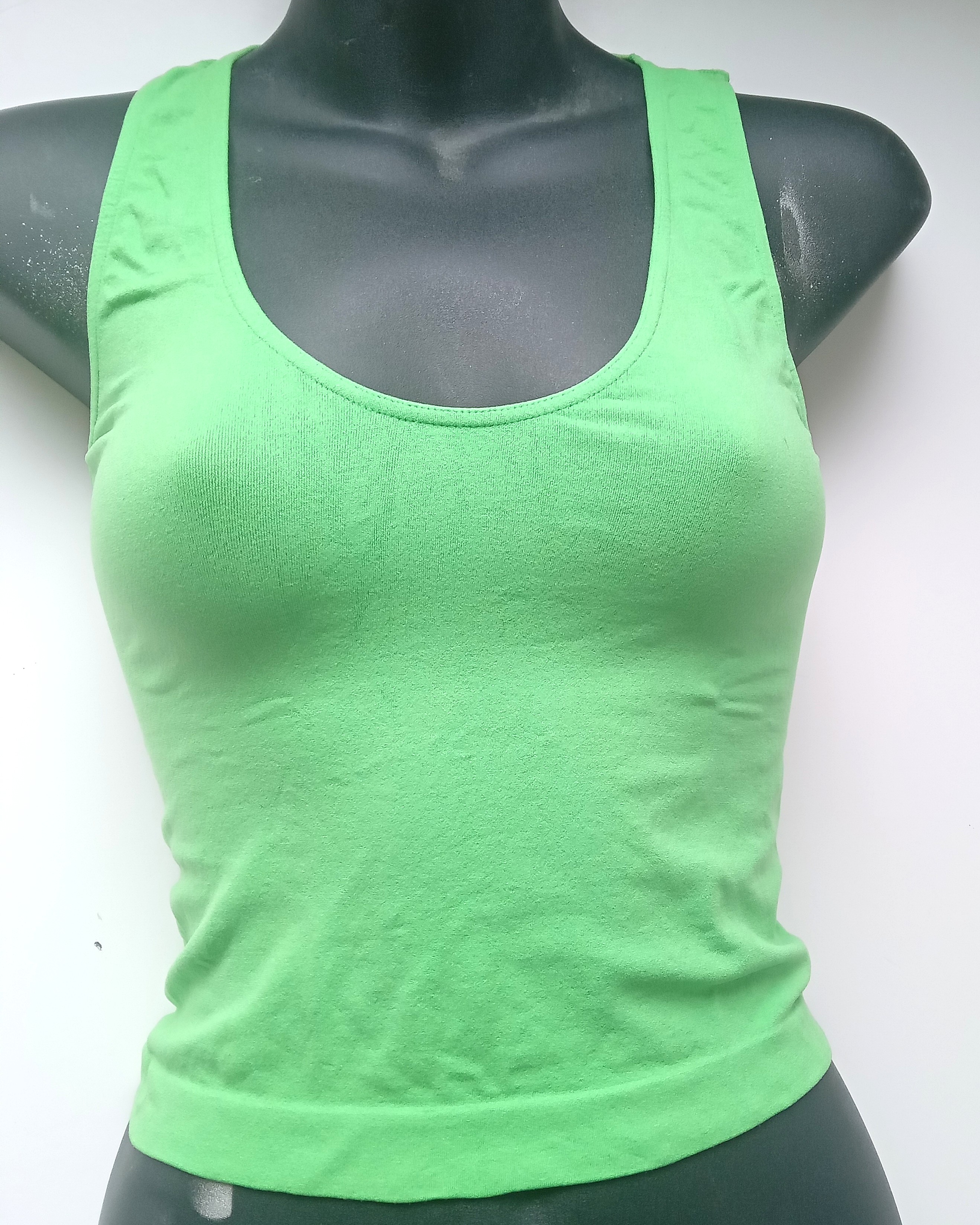      SEAMFREE STRETCHY SLEEVELESS TOPS in Mint UK sizes  S and M Limited Edition SCOOP NECKLINE