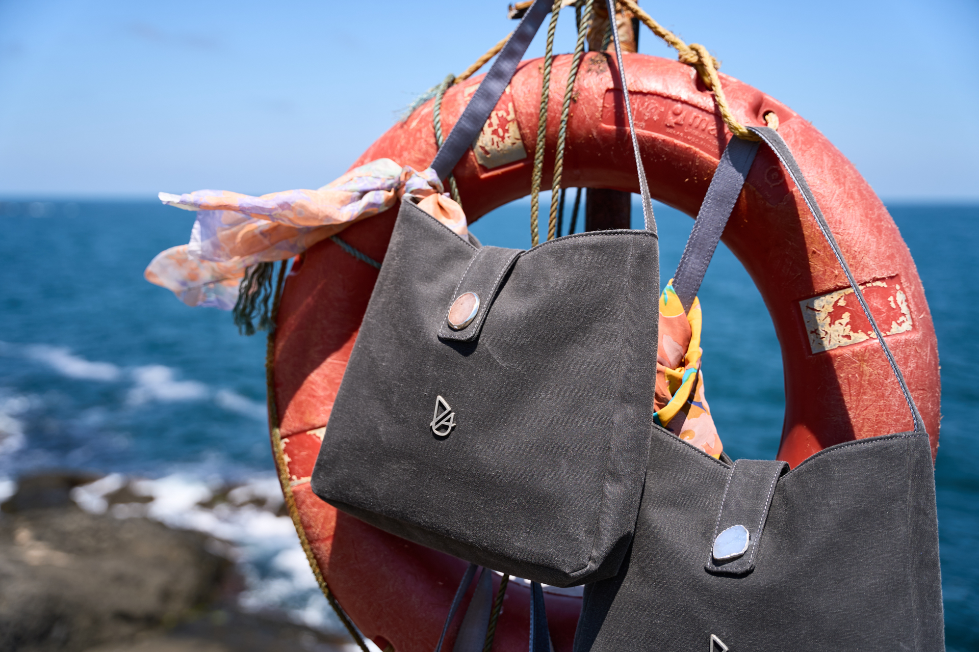20 X Designer Handcrafted Cotton-Wool Shoulder Bags with Natural Stone Detail (Coral and Pink Quartz)