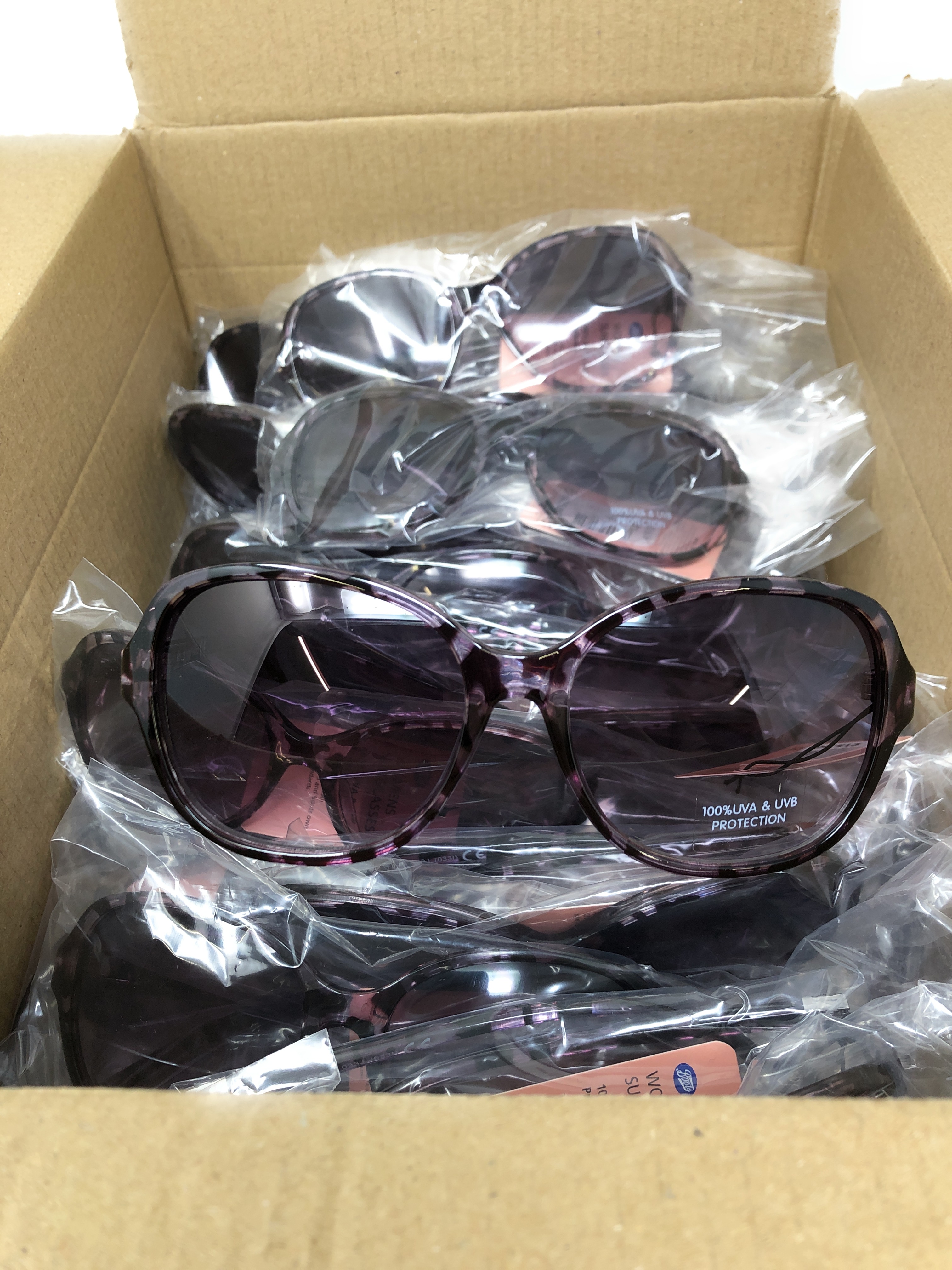 25 Pairs Ladies Sunglasses Purple Animal Print (Ex-Chain Store) UV400 033J 