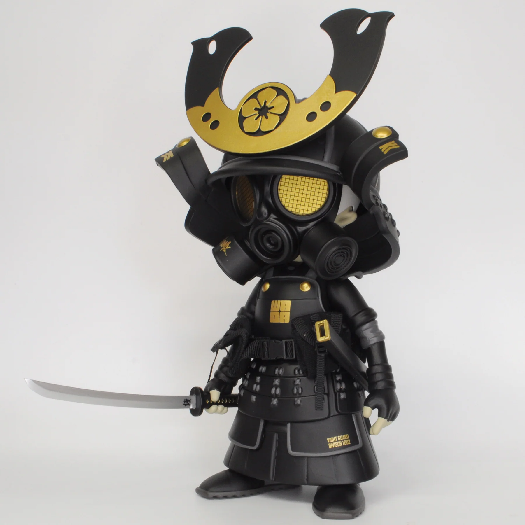 COLLECTIBLE LIMITED EDITION ART TOYS - JAPANESE INSPIRED SAMURAI ETC