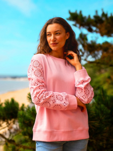 Joblot of 9 Ladies Brakeburn Broderie Crew Neck Sweatshirt in Pink
