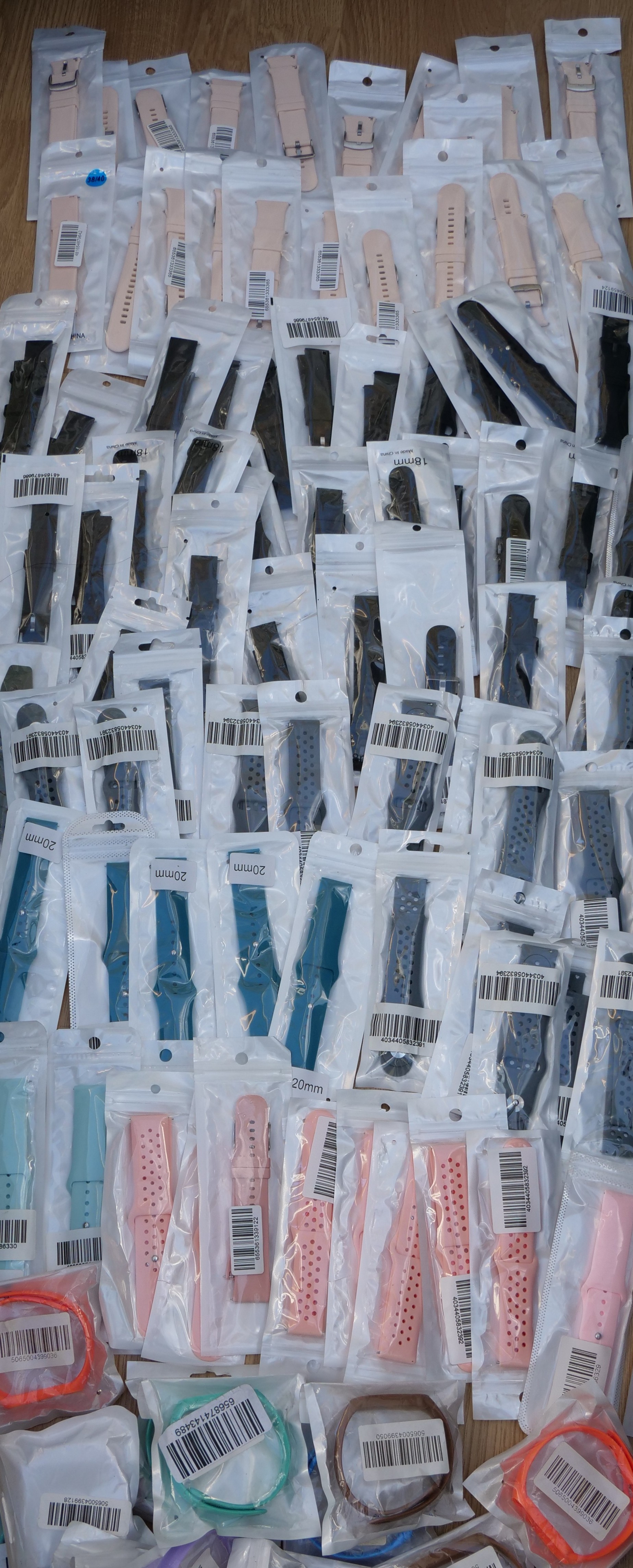 220 Watch Straps for watches and smart watches RRP £2137.80