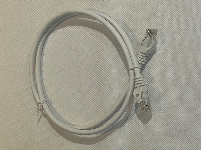 225x 1m cat6 White LSOH patch leads