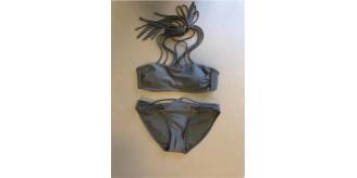 TAYLOR BIKINI BLACK BOTTOM ONLY !