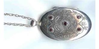 Silver lockets set with garnet engraved on reverse - Joblot of 15