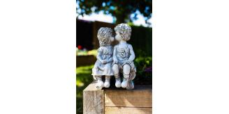 Vintage Stone Effect Kissing Kids Garden Ornament Boy & Girl x 12