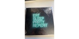 Bargain Greetings Cards - over 20,000