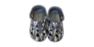 CHILDREN'S CLOGS - BLACK WITH GREY PAINT SPLASH DETAIL, 5 SIZES, 25 UNITS PER JOB LOT