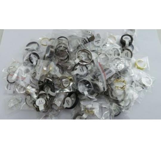 Wholesale Joblot of 100 Mens And Womens Mixed Rings