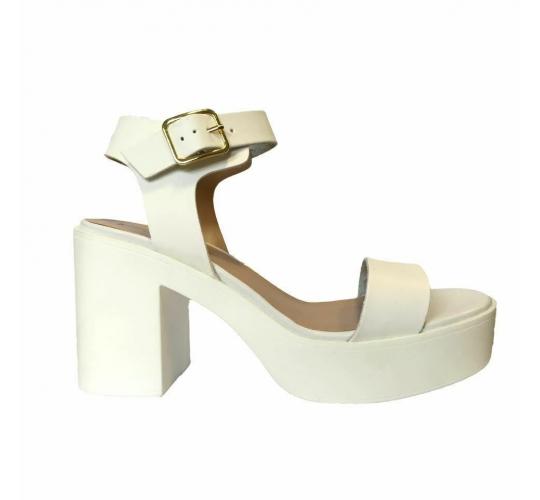 100Pairs of Ex High Street Ladies Block Heel Shoes Off White