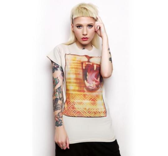 Africa Lion Ladies fitted tshirt