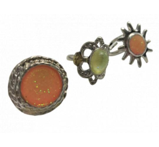 One Off Joblot of 36 Boxed Stylish Silver Magic Rings - Glow In The Dark (36Pcs)