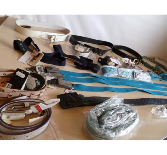 23 x New branded belts Ex Surf Shop Stock - great selection  Mixed Brands