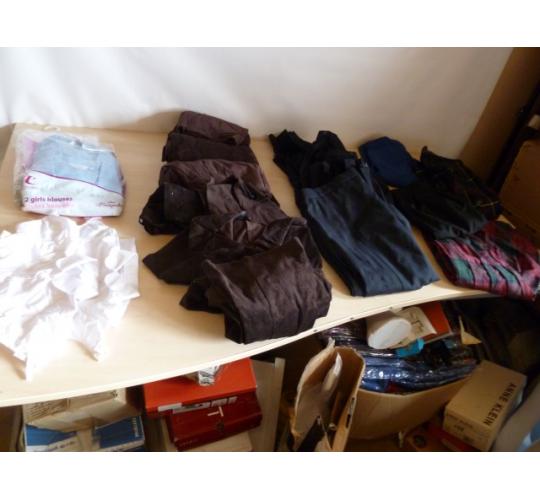 18 Ex-Chain Store JL School Uniforms All New Uniform 6 Trousers 8 Skirts 4 Shirts New - Lot 10