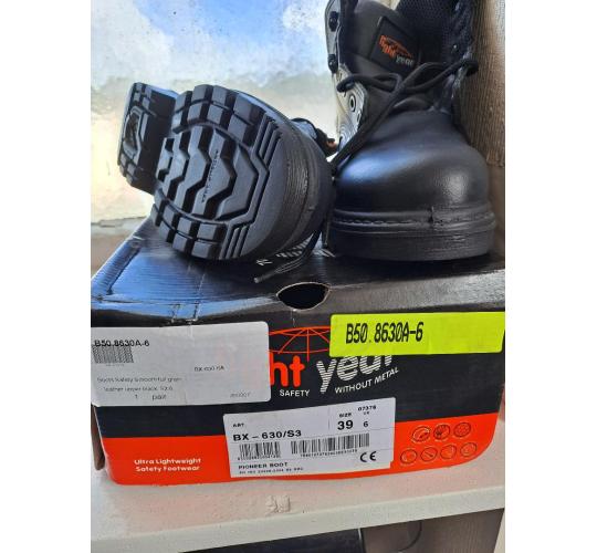 safety boots size 6 special s3 boots