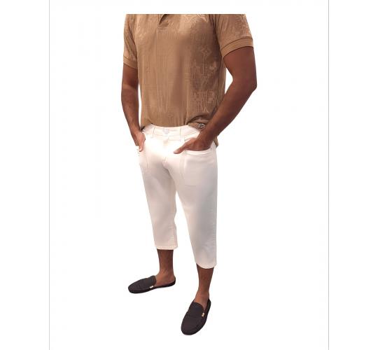 Stylish 3/4 length shorts 