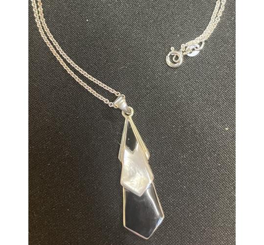 Necklace - Silver black enamel & mother-of-pearl pendant - 18" rolo -  Joblot 21