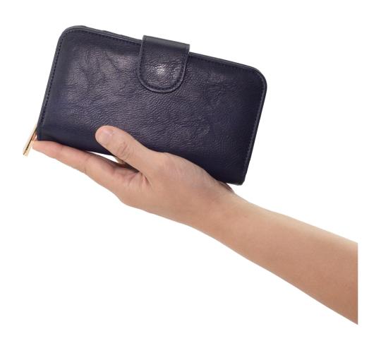 60 pcs Black Colour Soft Pu Multi Compartment Purse with Wristband +Gift Box-Z1702