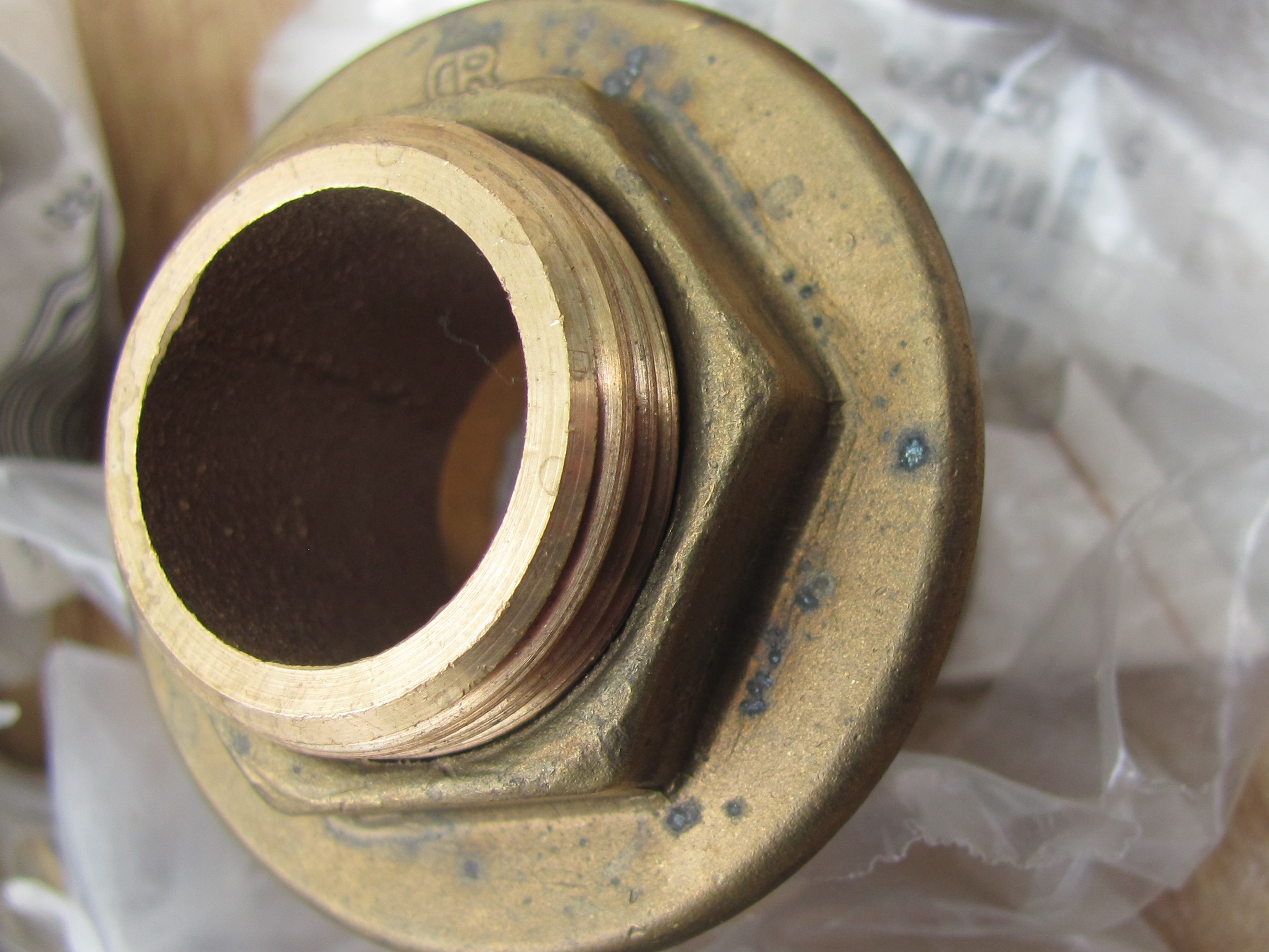 Large amount of Yorkshire plumbing fittings. Tank couplings RRP £1694.90