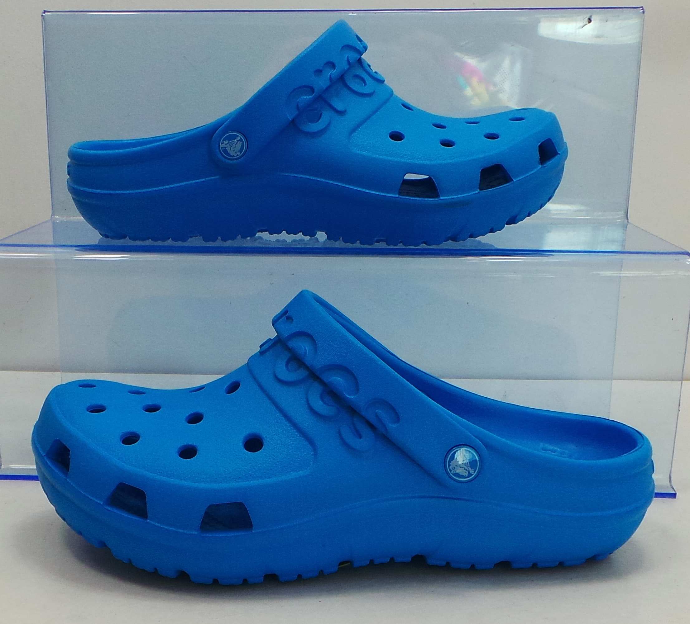 Wholesale Joblot of 25 Assorted Crocs Classic Clogs Mens, Ladies, Kids